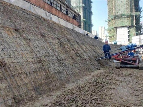 中阳建筑边坡支护