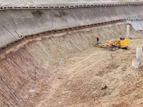 中阳基坑边坡加固